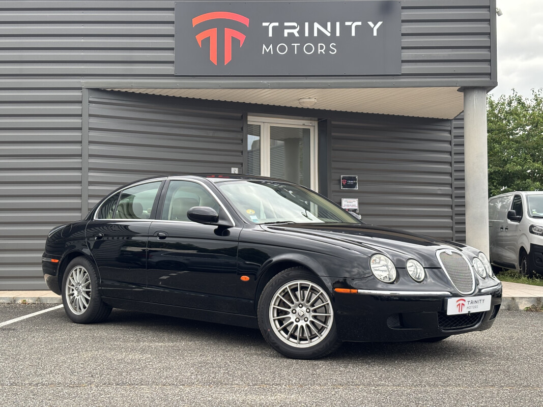 Jaguar S-TYPE