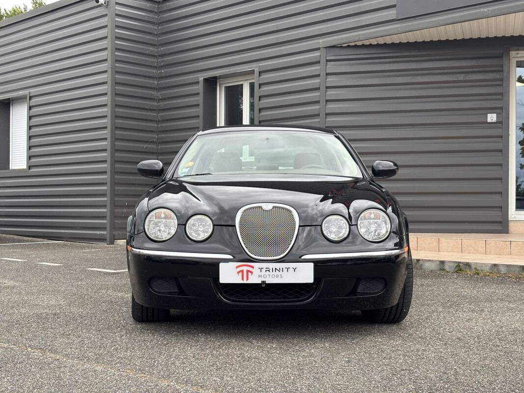 Jaguar S-TYPE