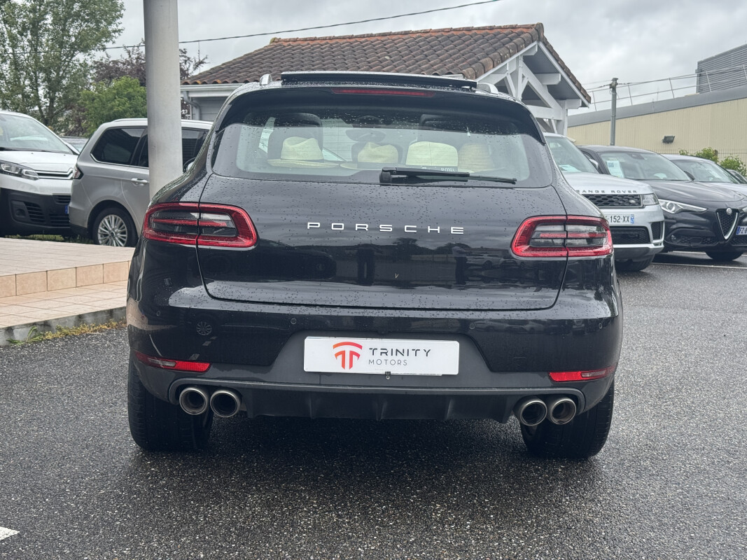 Porsche Macan S