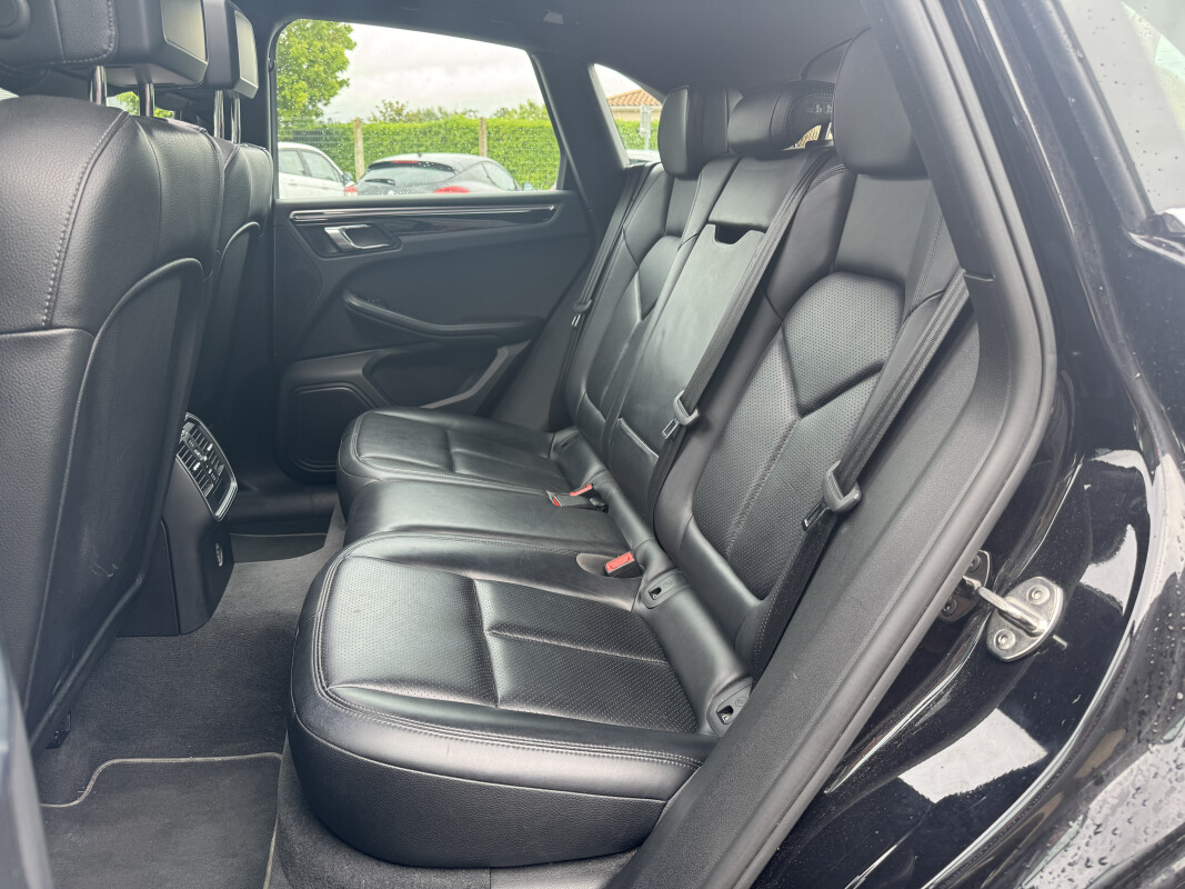 Porsche Macan S