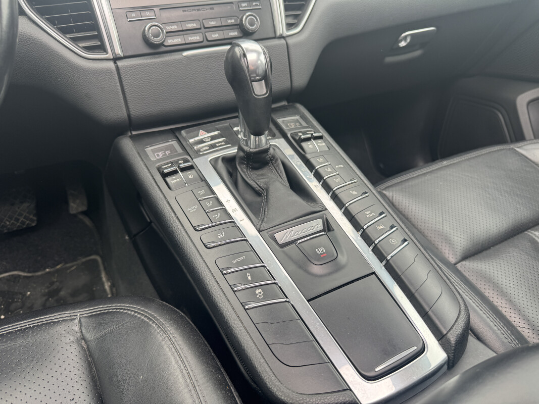 Porsche Macan S