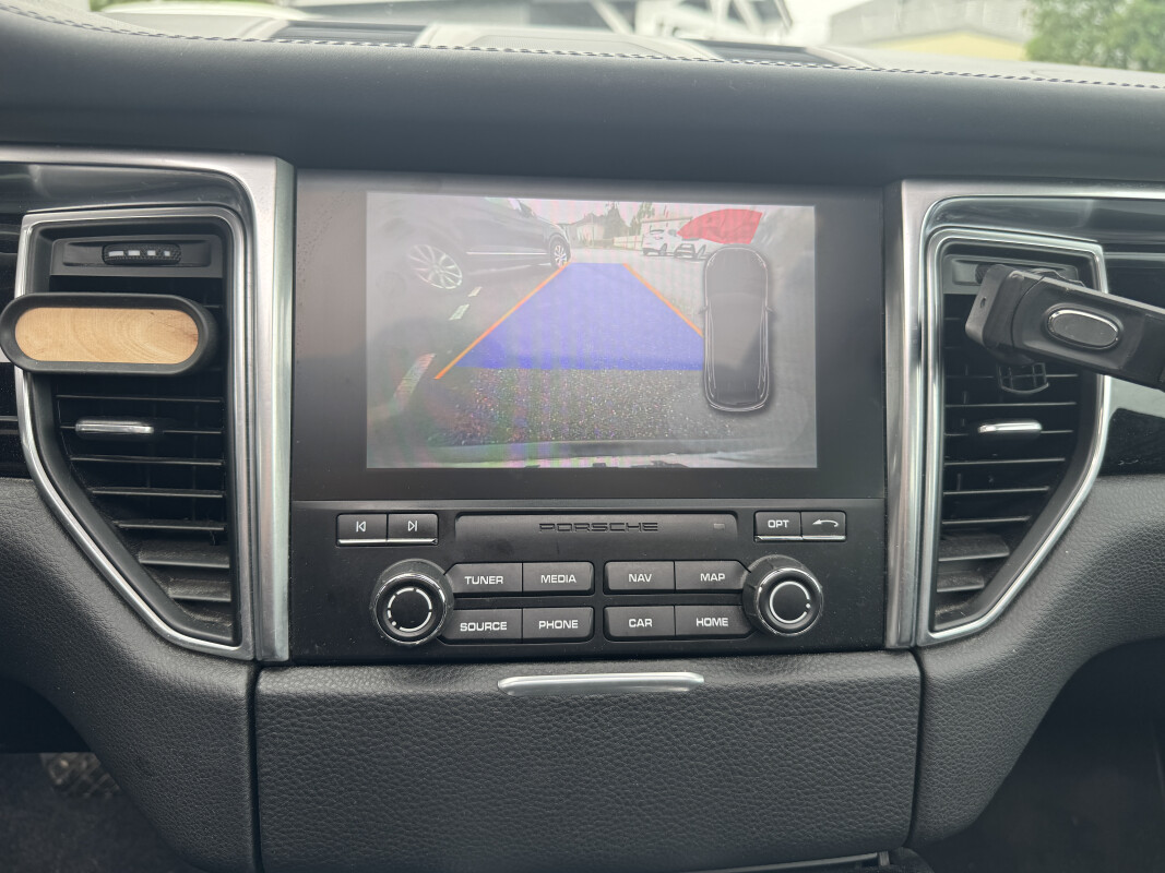 Porsche Macan S