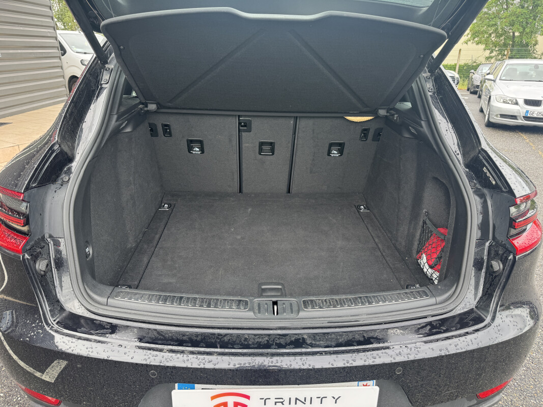 Porsche Macan S