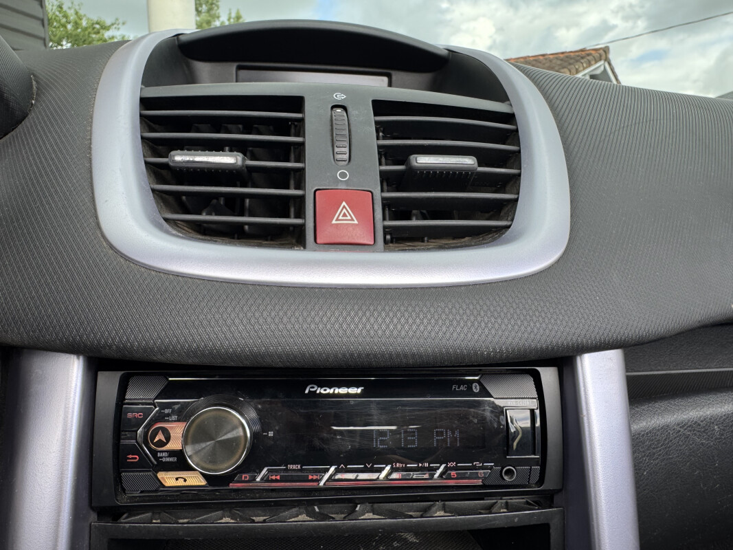 Peugeot 207
