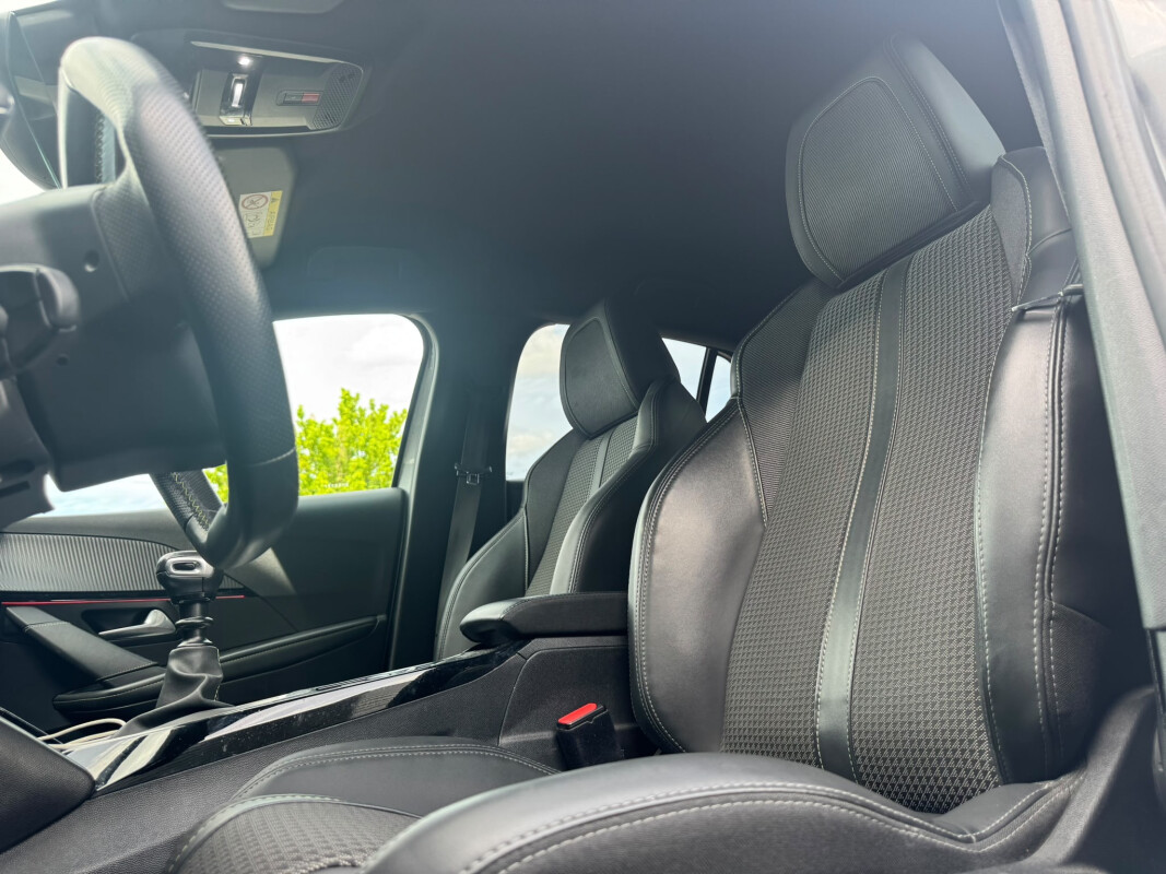 Peugeot 208 II