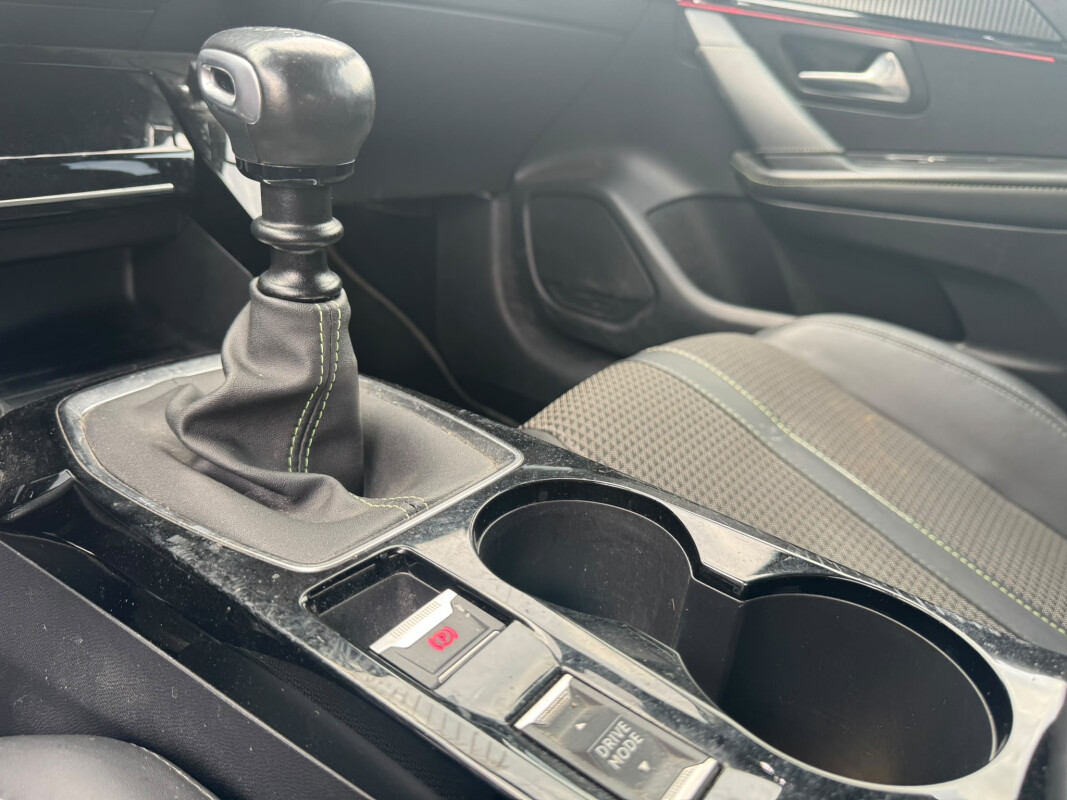 Peugeot 208 II