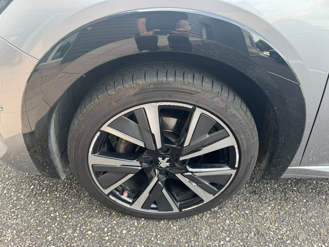 Peugeot 208 II