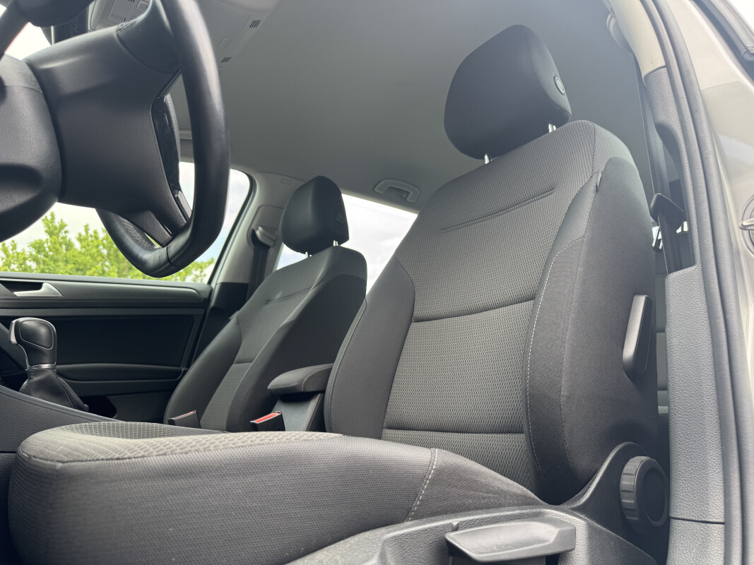 Volkswagen GOLF VII