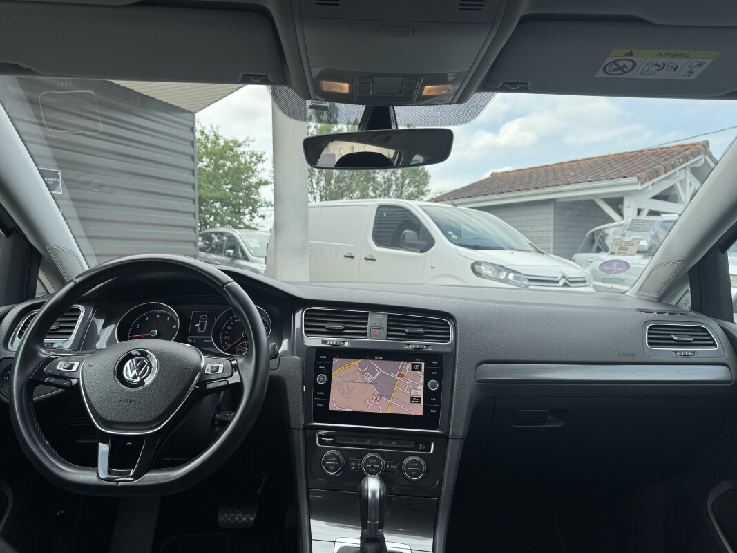 Volkswagen GOLF VII
