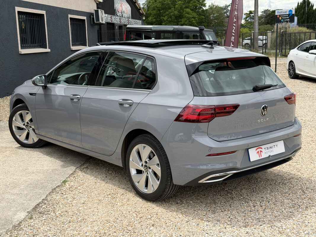 Volkswagen GOLF VIII