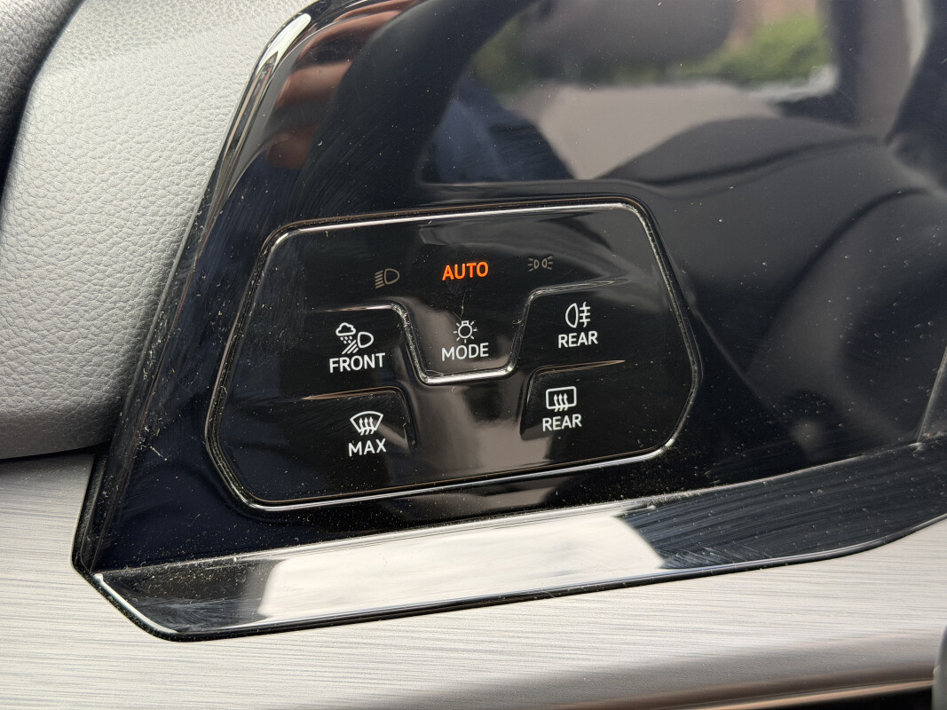 Volkswagen GOLF VIII
