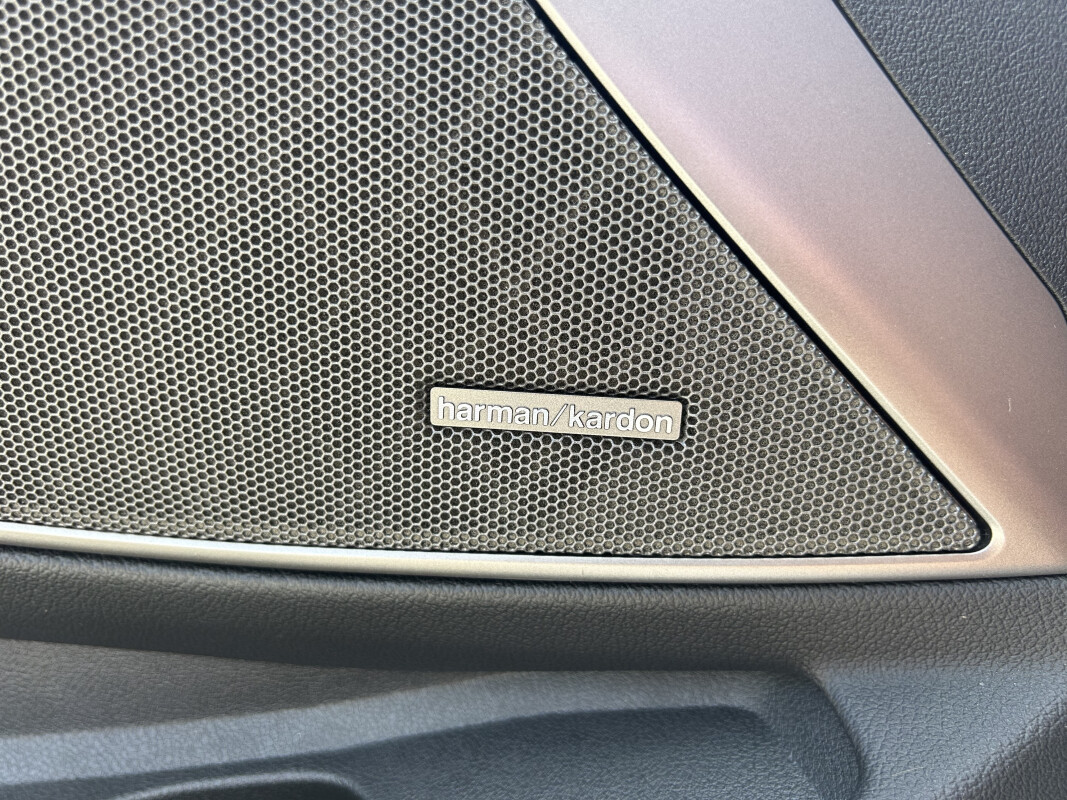 BMW SERIE 3 VII