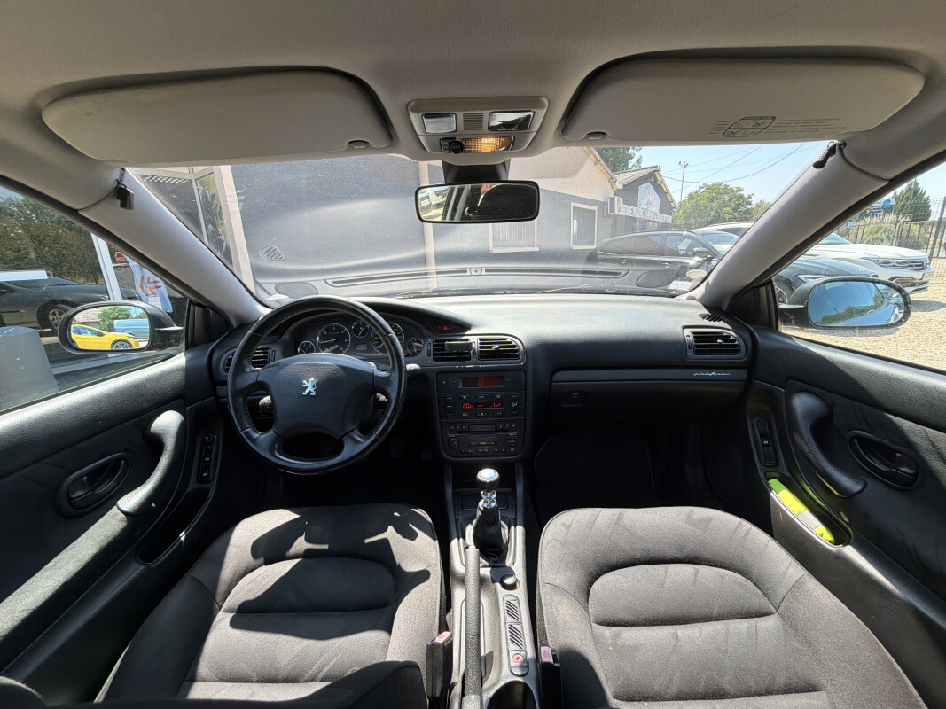 Peugeot 406