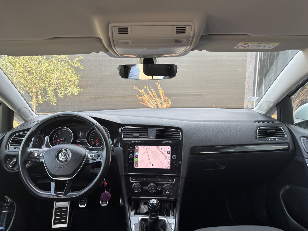 Volkswagen GOLF VII