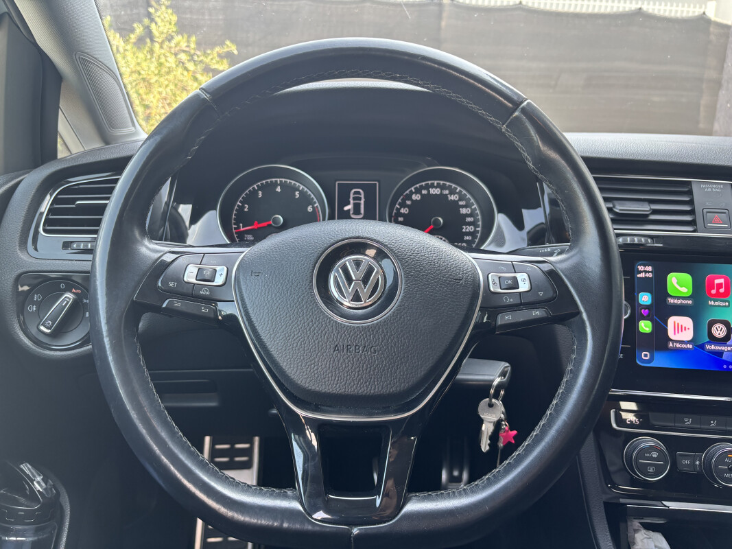 Volkswagen GOLF VII