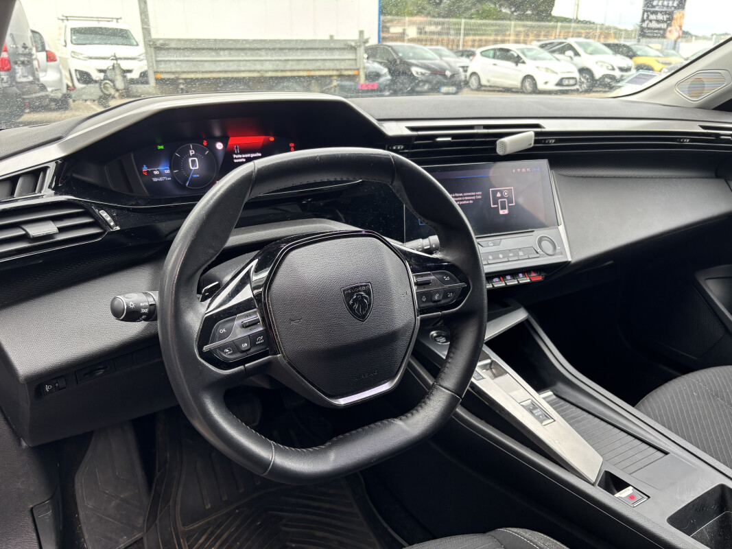 Peugeot 308 III