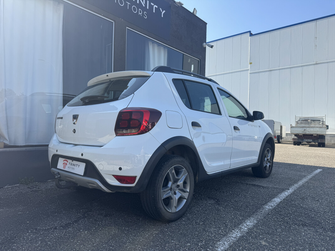 Dacia SANDERO