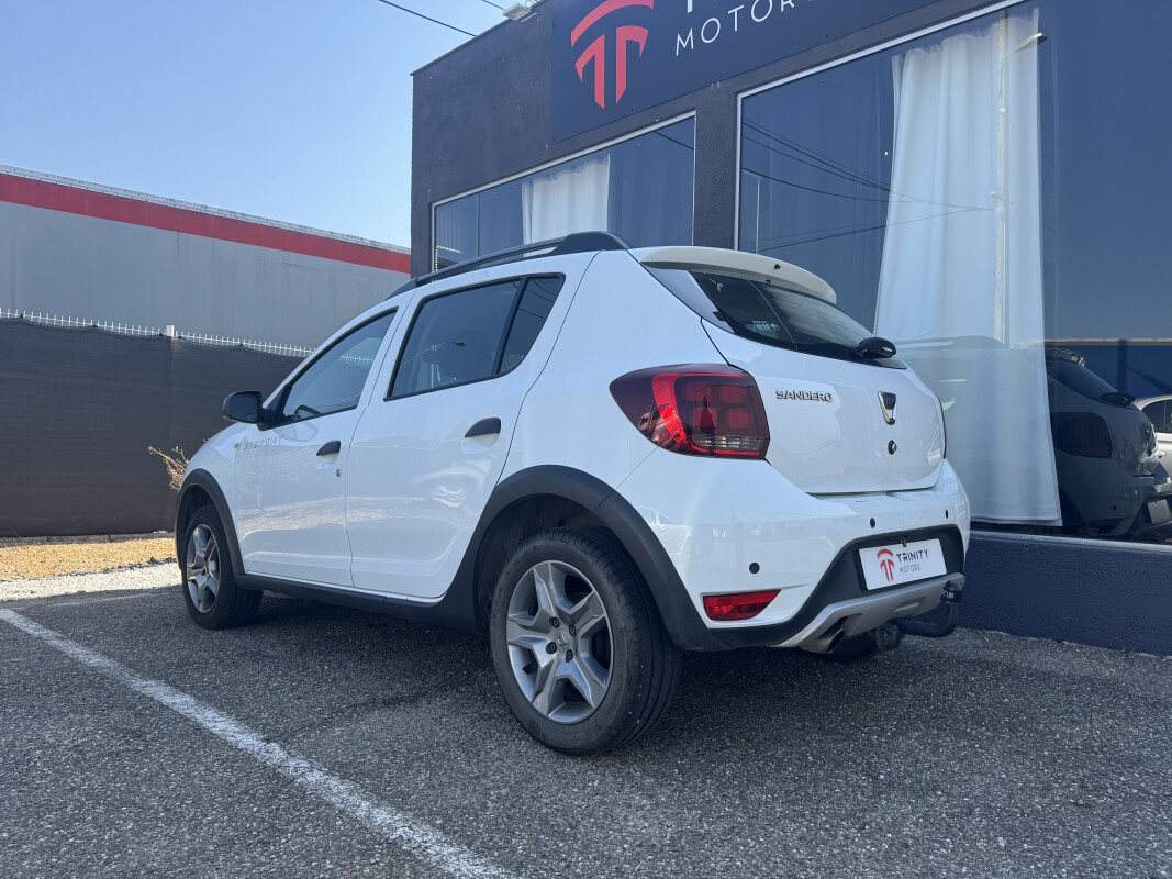 Dacia SANDERO