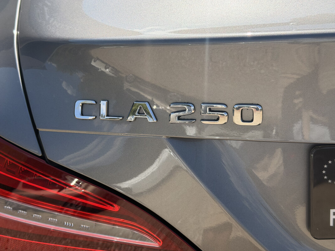Mercedes CLASSE CLA