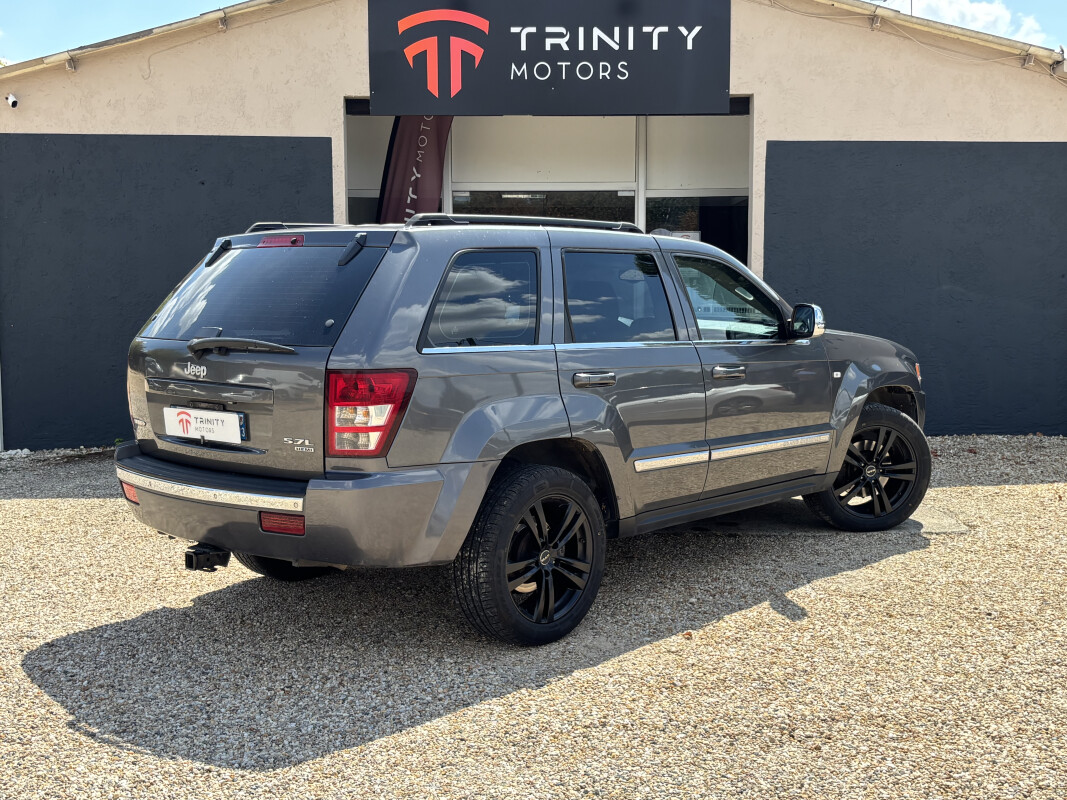 Jeep GRAND CHEROKEE