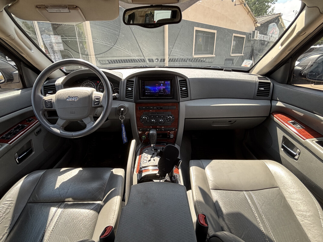 Jeep GRAND CHEROKEE