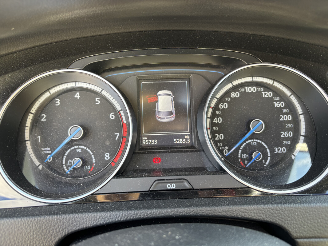 Volkswagen GOLF VII