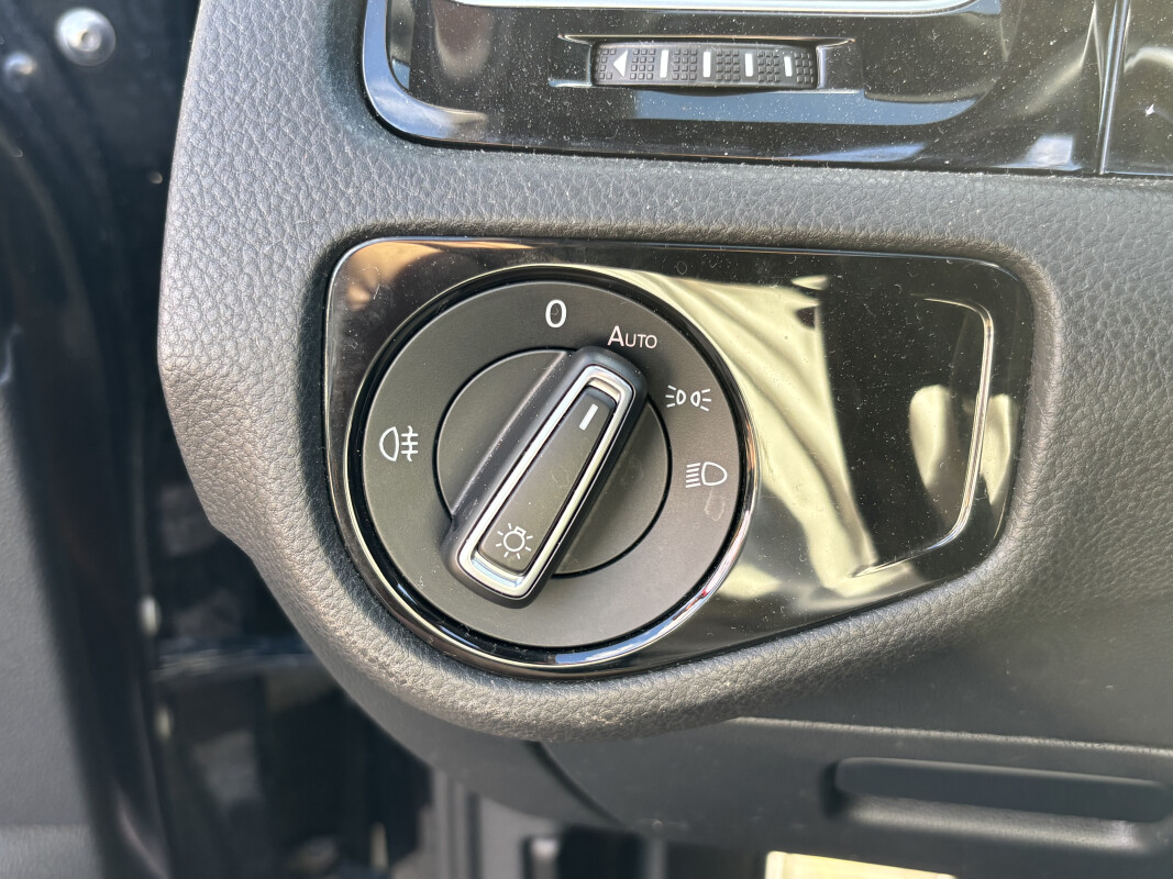 Volkswagen GOLF VII