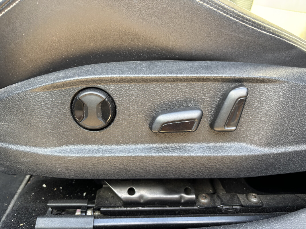 Volkswagen GOLF VII