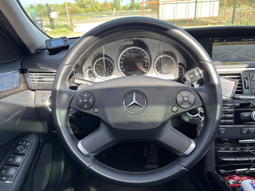 Mercedes CLASSE E