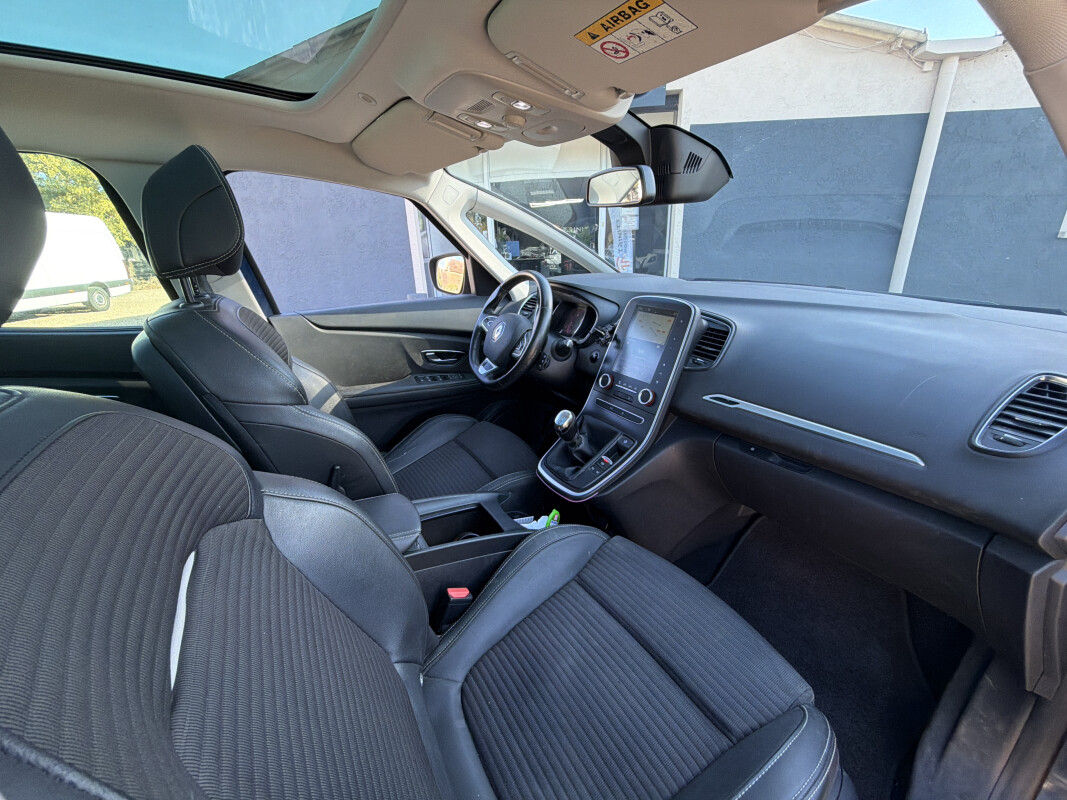 Renault GRAND SCENIC
