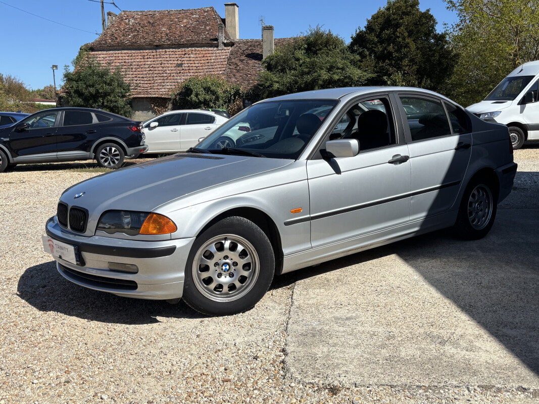 BMW 320