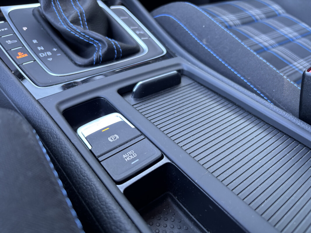 Volkswagen GOLF VII