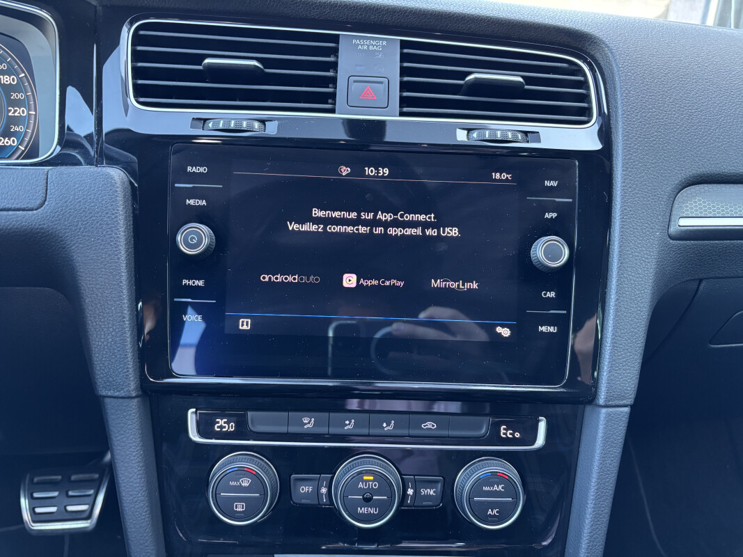 Volkswagen GOLF VII