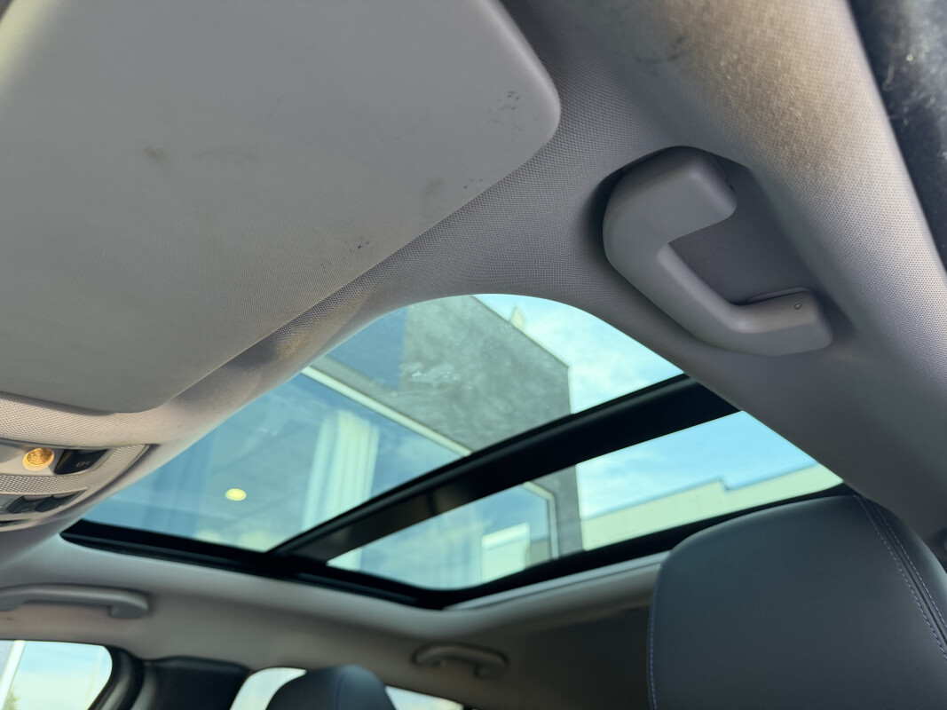 Infiniti Q30