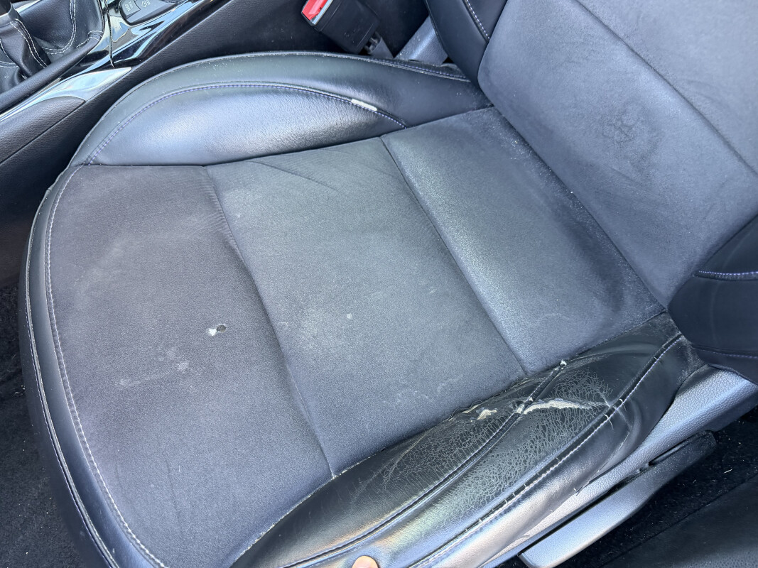 Infiniti Q30