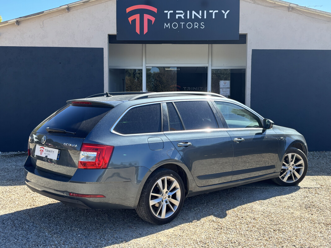 Skoda OCTAVIA Combi