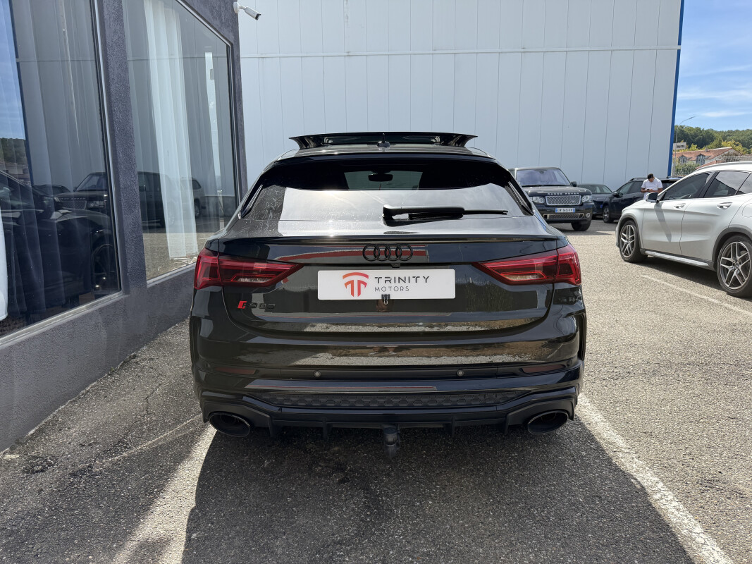 Audi RSQ3