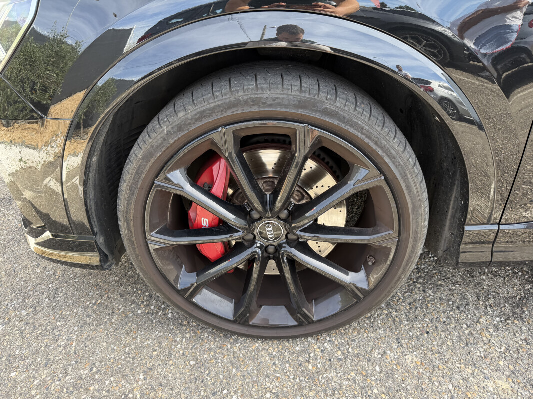 Audi RSQ3