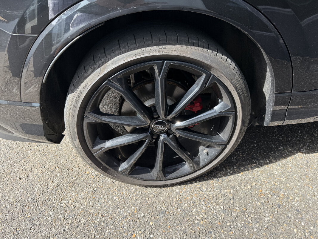 Audi RSQ3