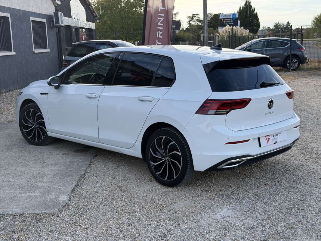 Volkswagen GOLF VIII