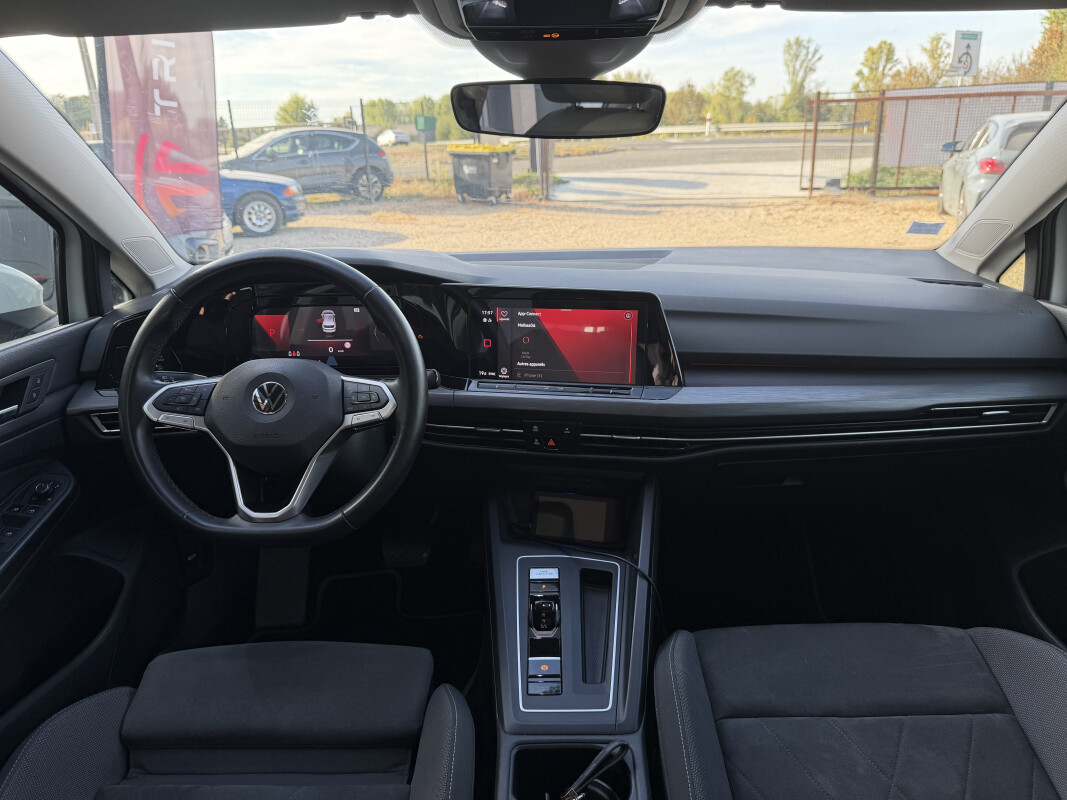 Volkswagen GOLF VIII