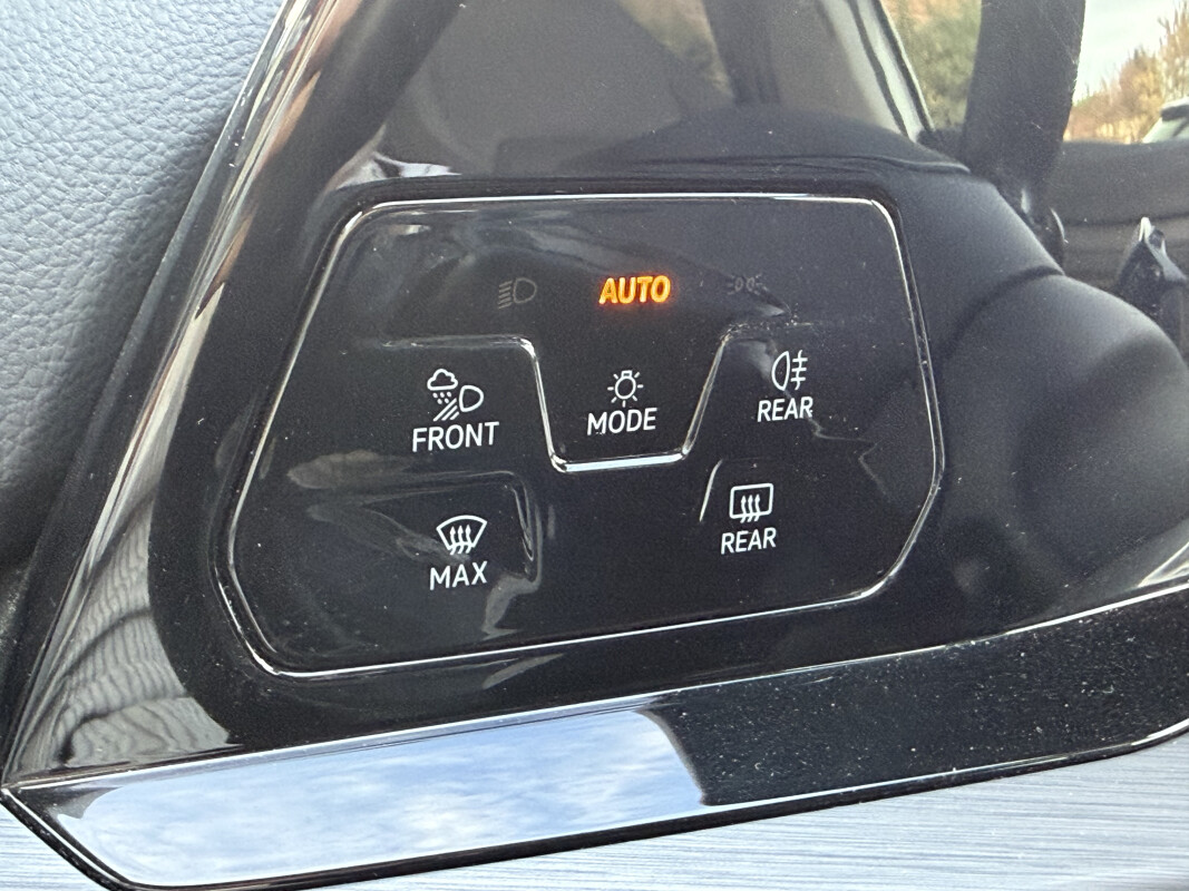 Volkswagen GOLF VIII