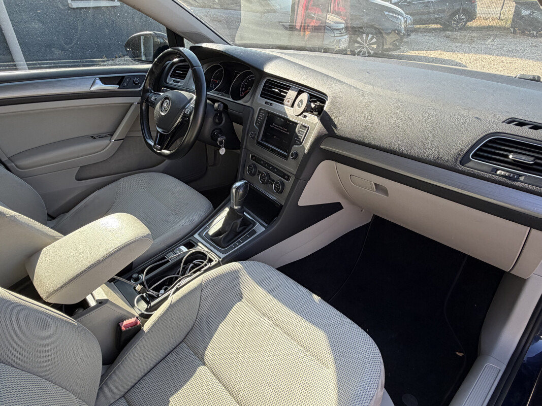 Volkswagen GOLF VII