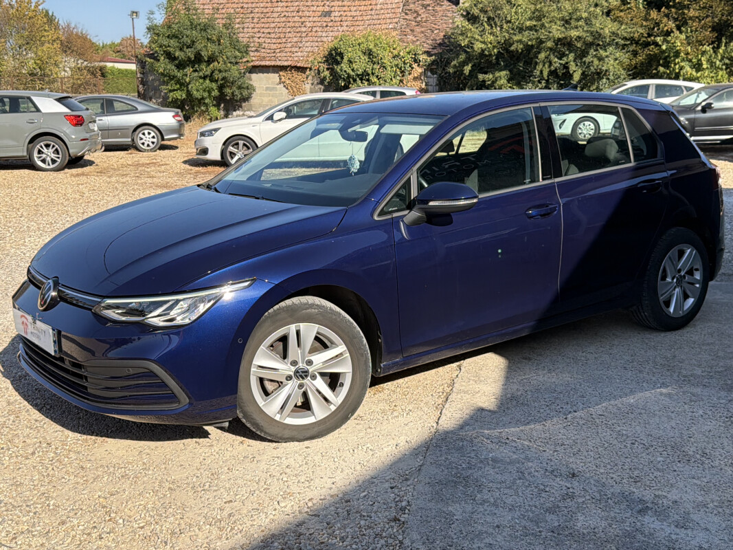 Volkswagen GOLF VIII