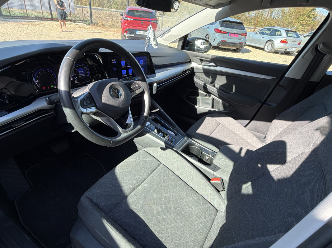 Volkswagen GOLF VIII