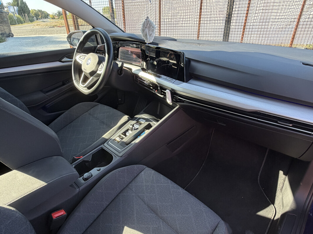 Volkswagen GOLF VIII
