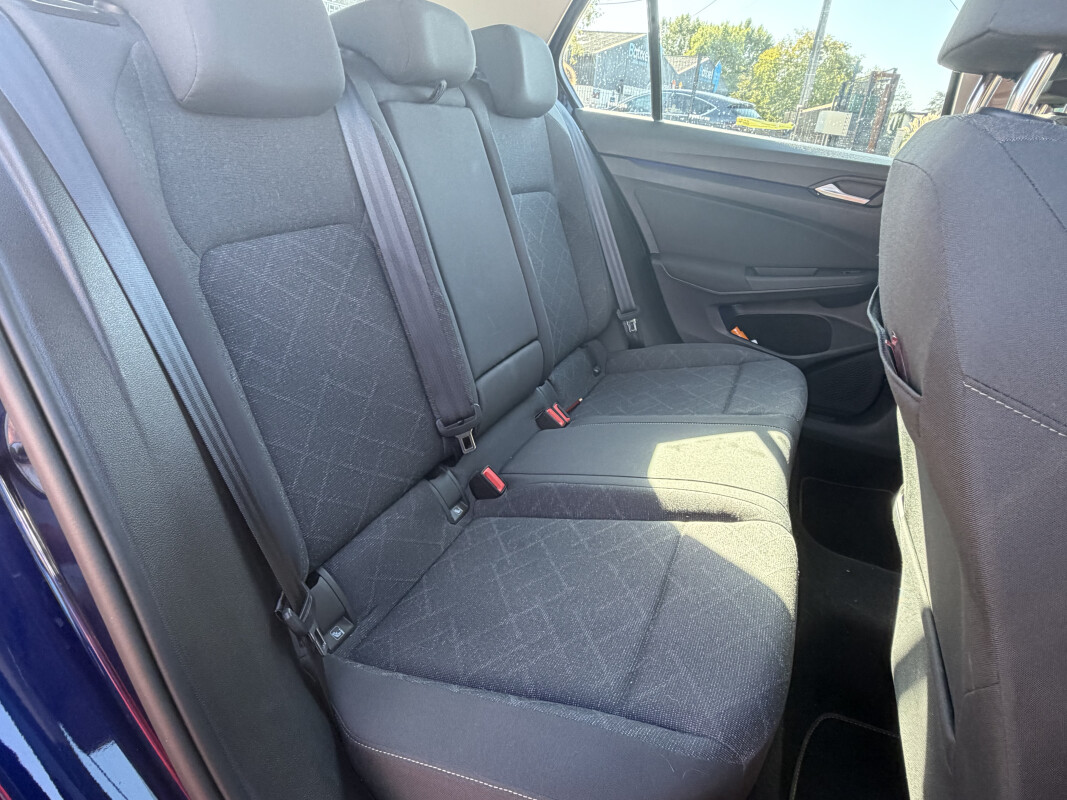 Volkswagen GOLF VIII