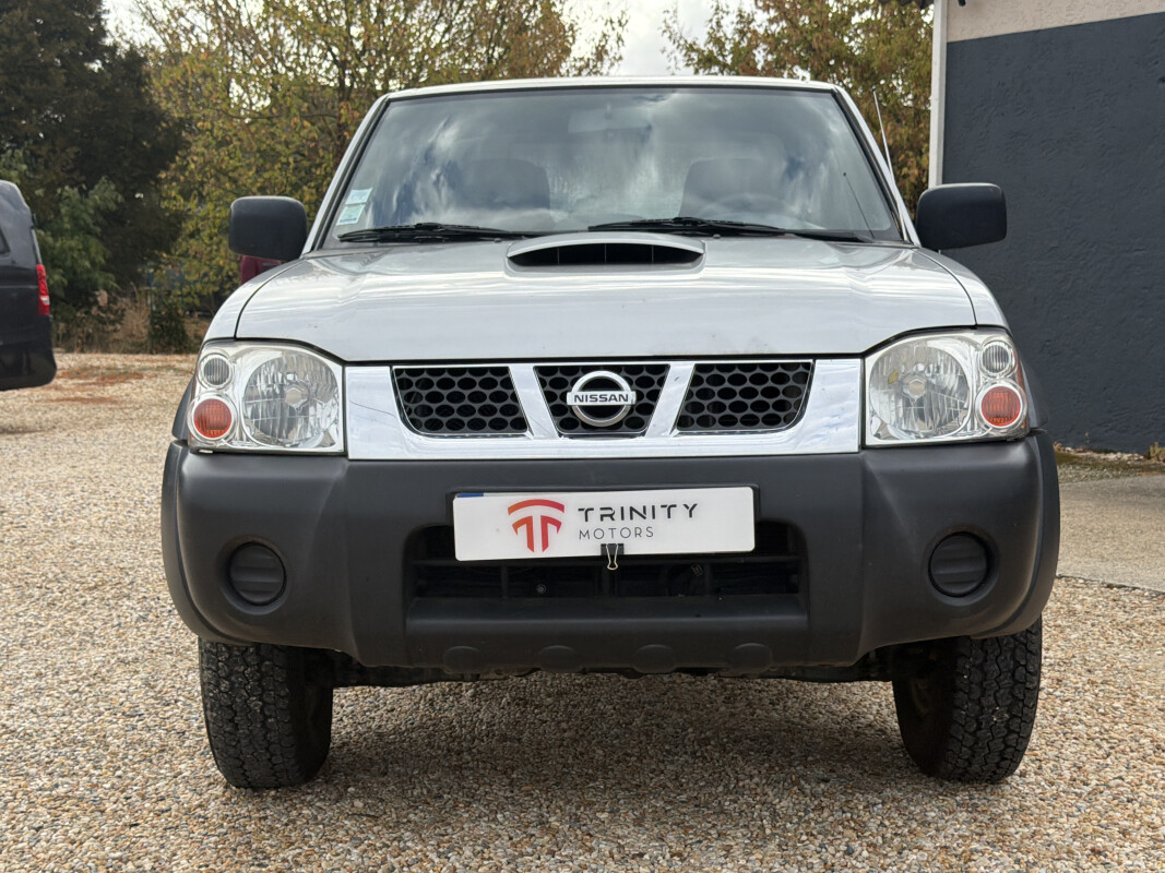 Nissan NP300