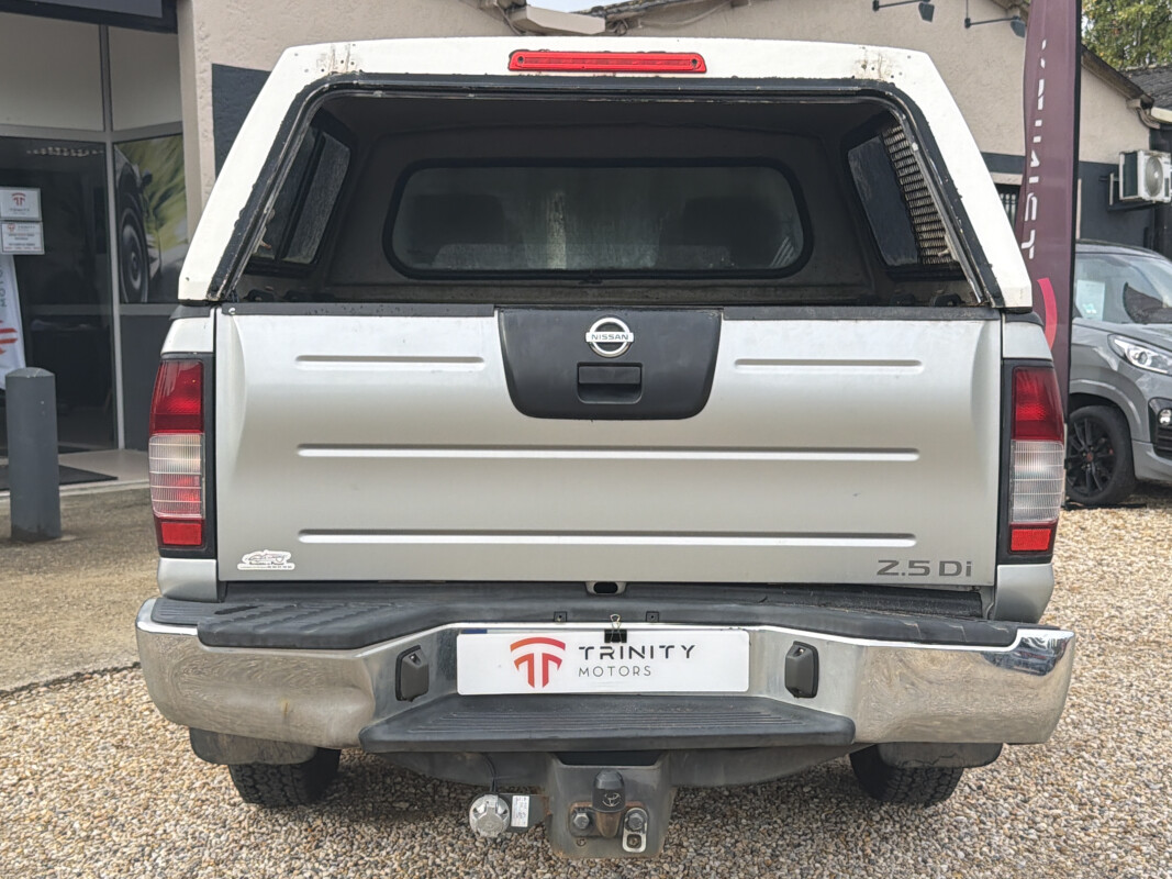 Nissan NP300