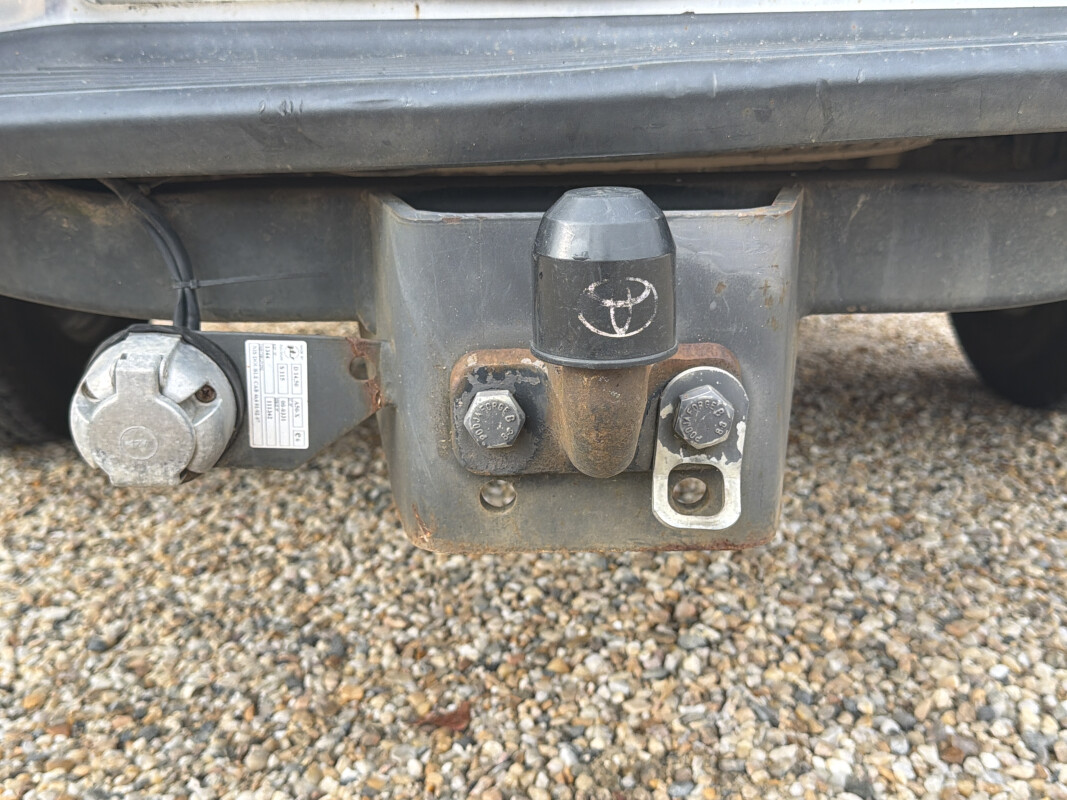 Nissan NP300